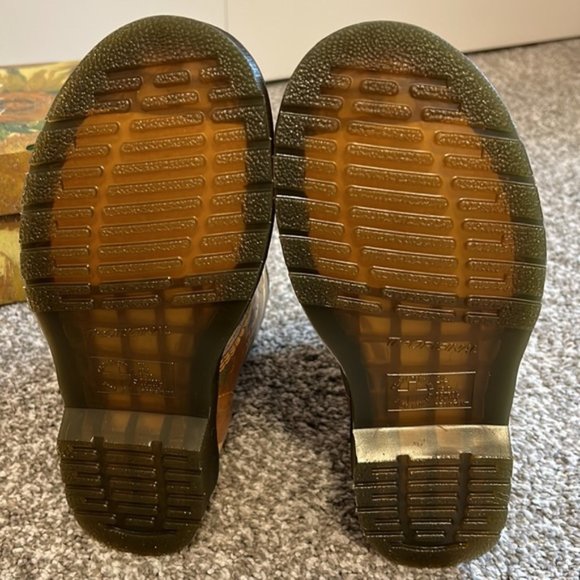 Doc Martens The National Gallery Van Gogh Sunflowers Boots NWT 🔥🔥🔥 - Picture 5 of 8